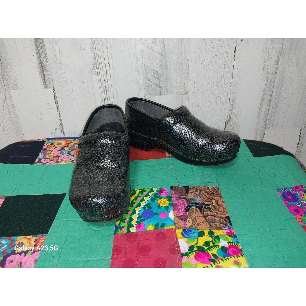 Dansko Clogs Slip On Black Medallion Women's EU 39